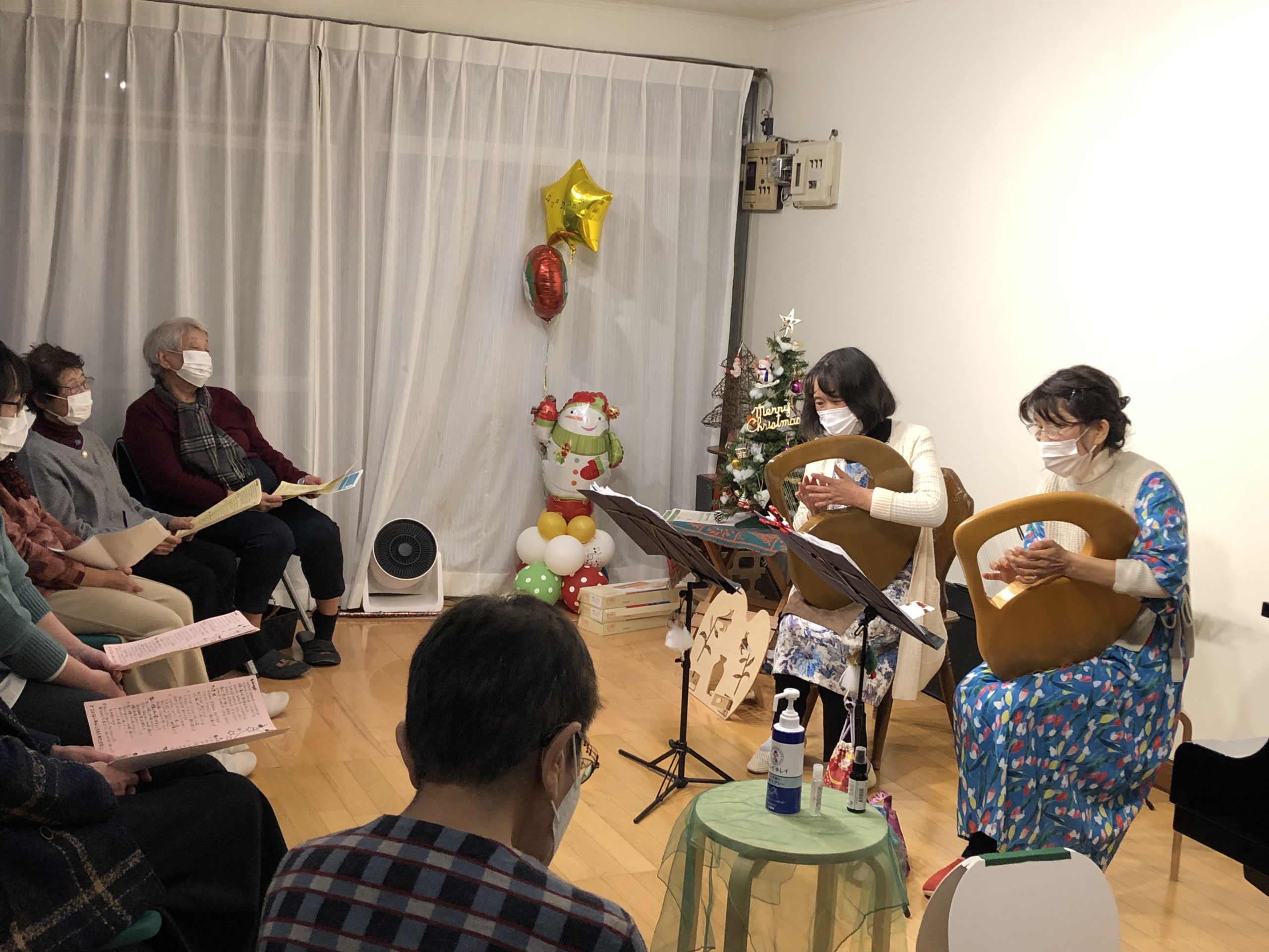 12/23 ライヤーでクリスマス（演奏風景）