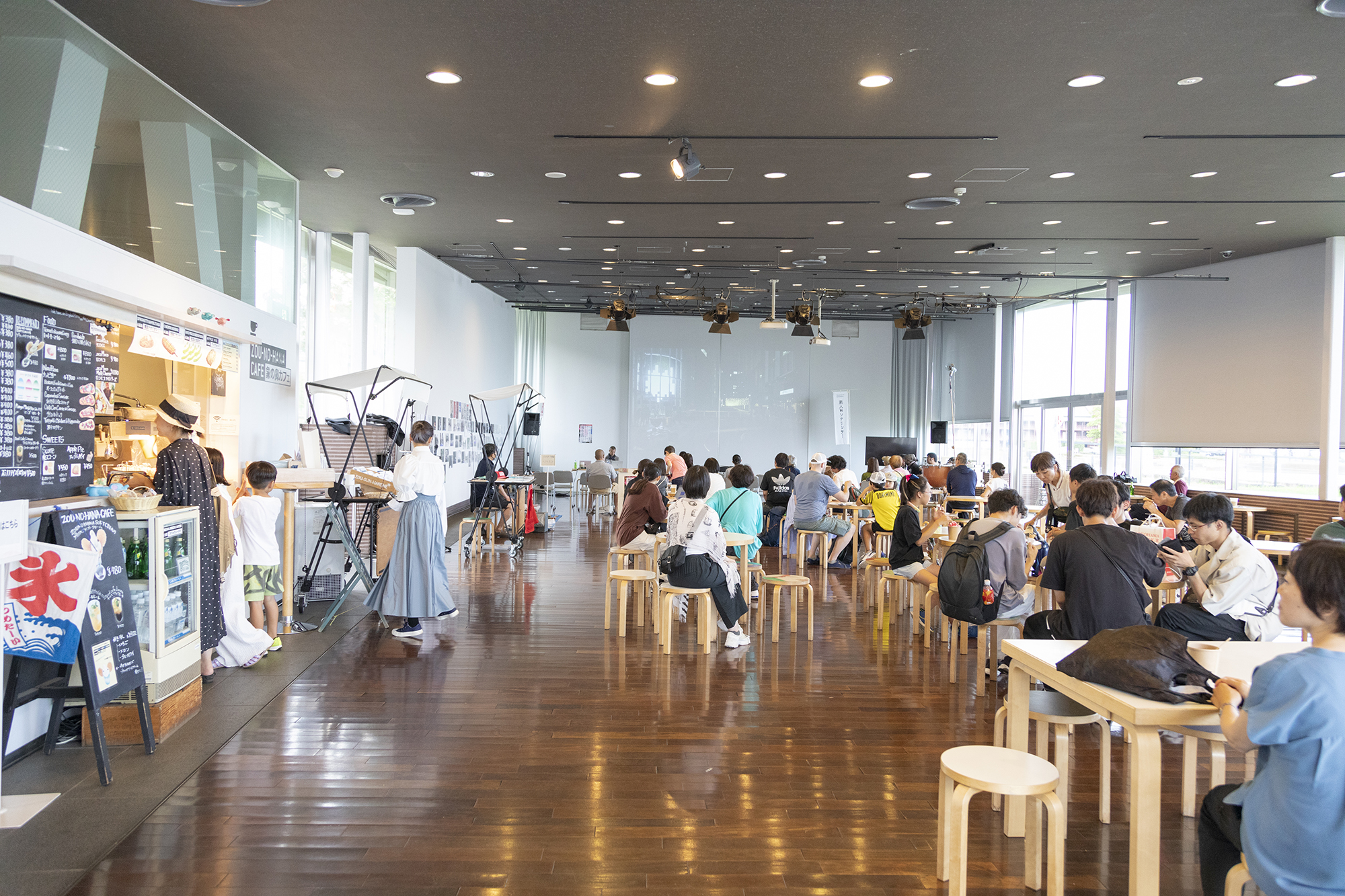 2021-2022「路上の身体祭典H！」新人Hソケリッサ！横浜／東京路上ダンスツアー 報告会 〜横浜会場〜 photo: 岡本千尋