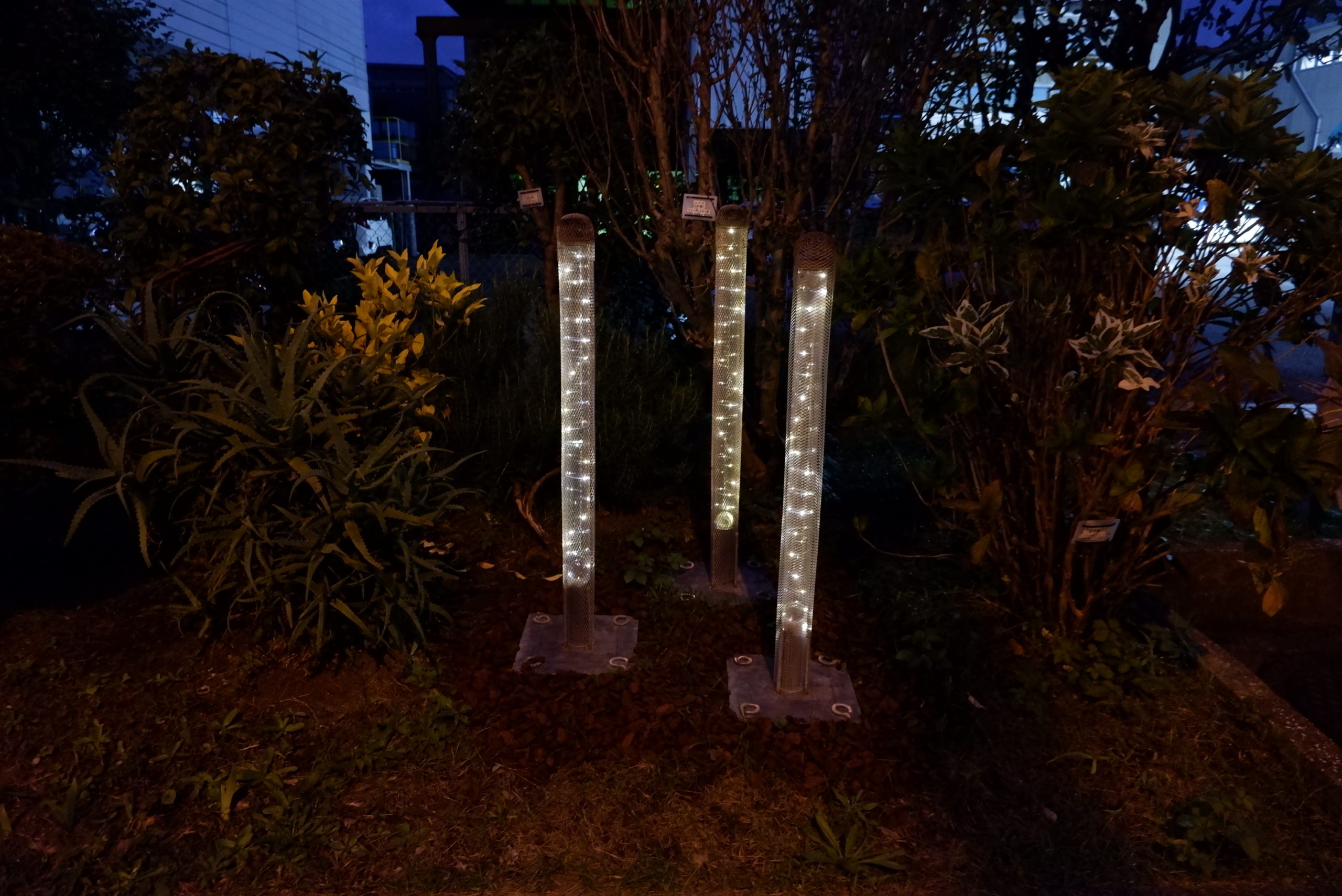 片岡操作品「TIME CAPSULE 2021-ほのかな灯-」展示「株式会社坪倉興業」