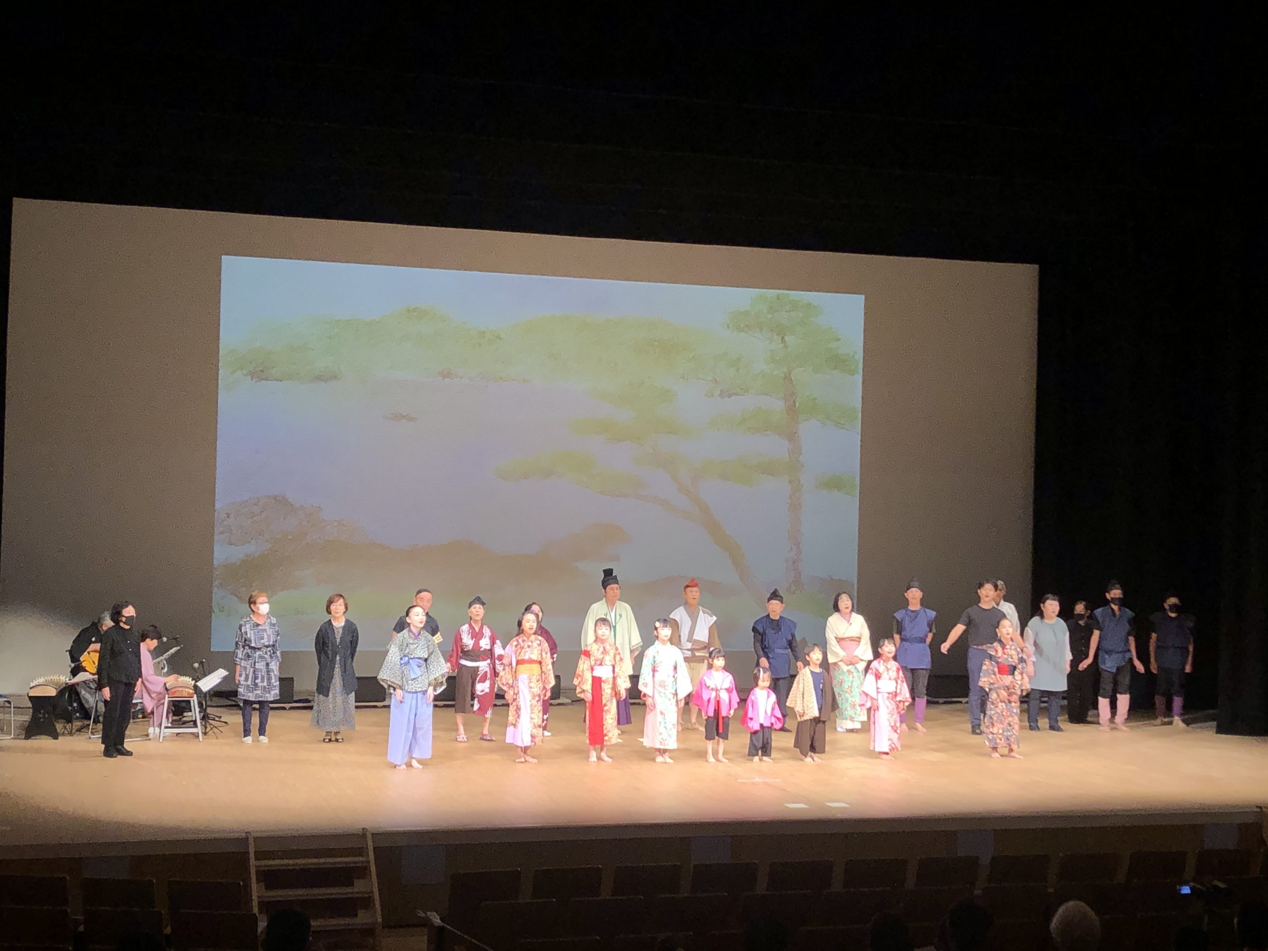 公演本番、エンディング曲を全員で合唱