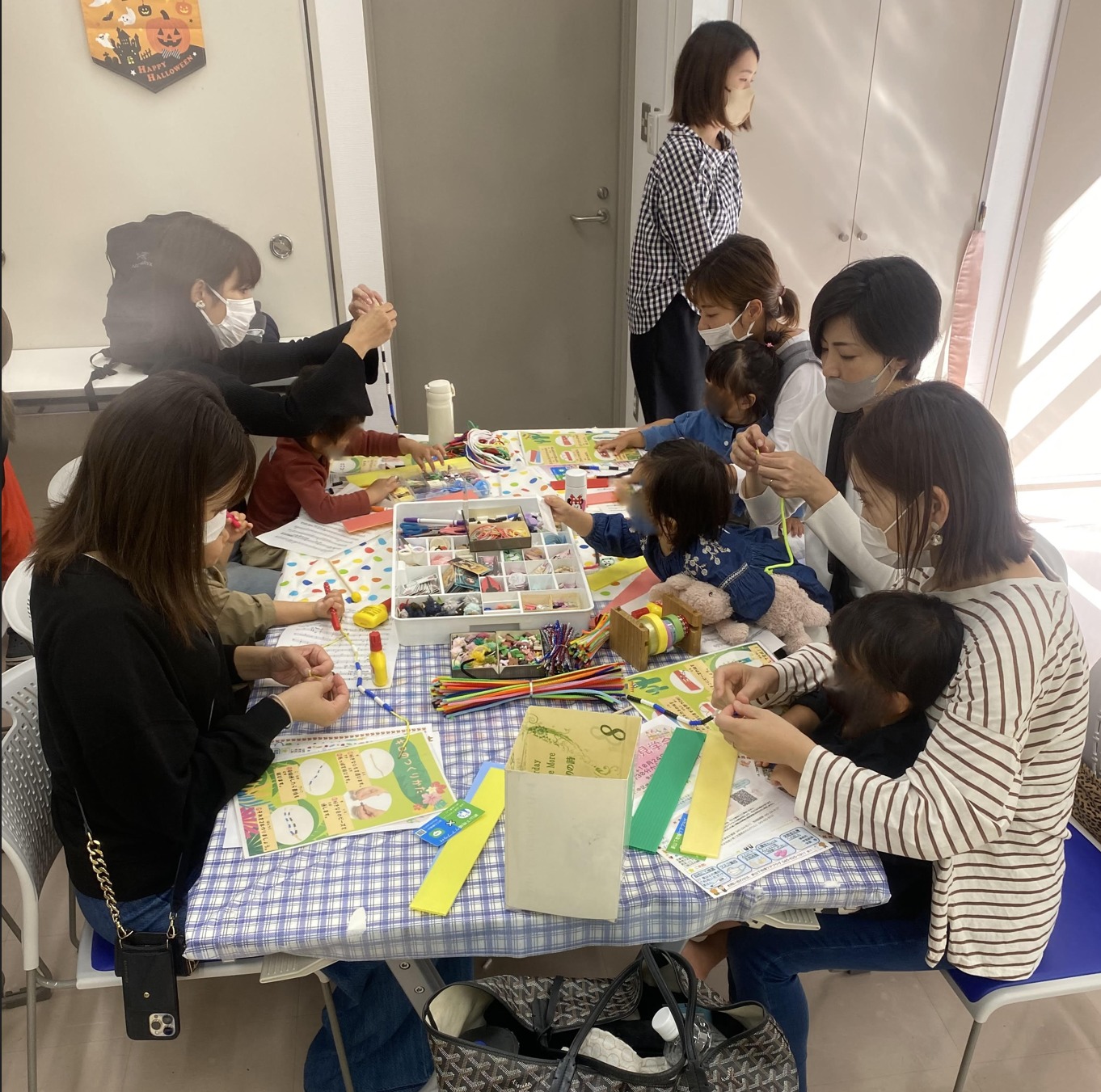 3年越しのオリジナル楽器制作、母親同士交流の様子