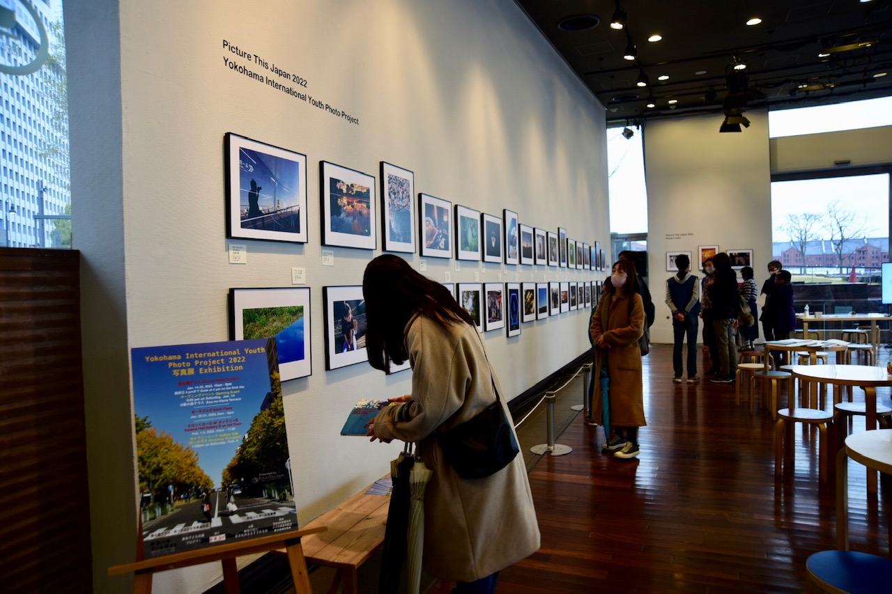 象の鼻テラスでの写真展 Photo: 大藪順子