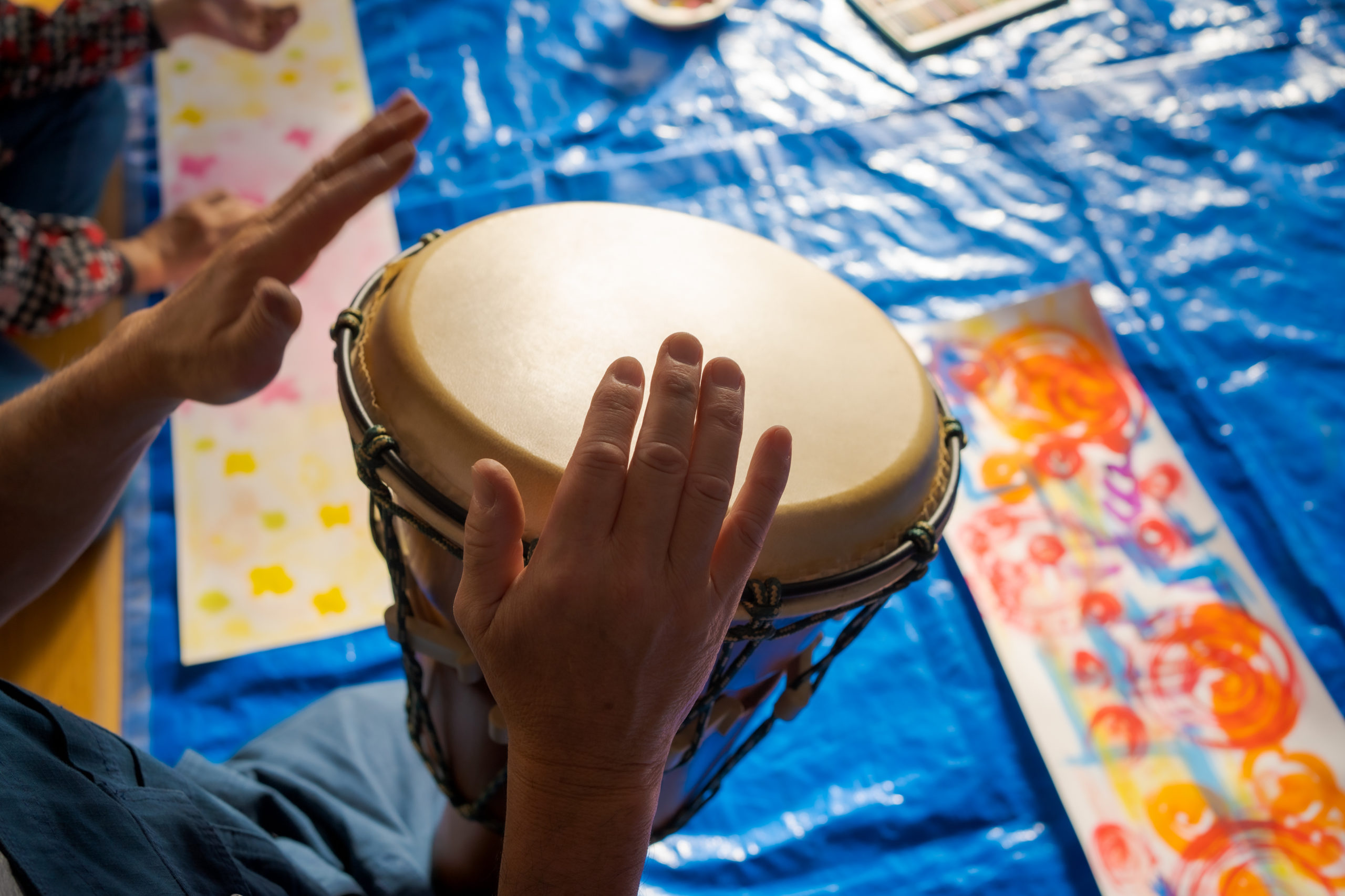 音をきいて絵を描こう