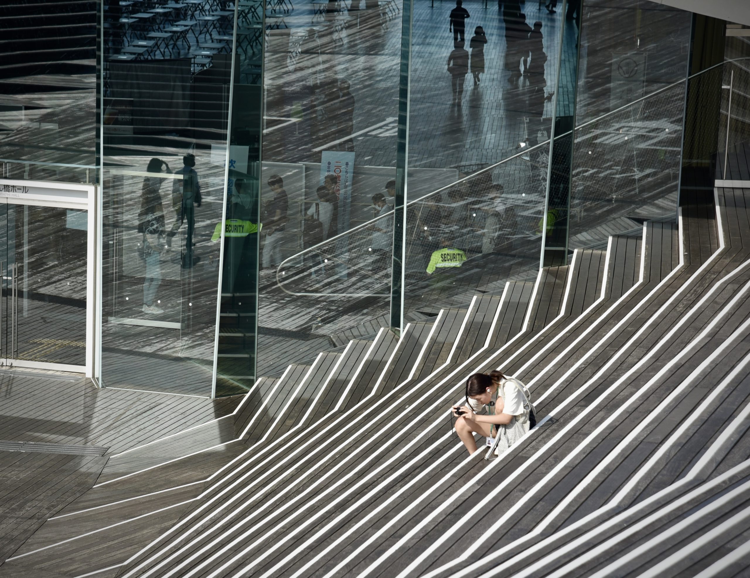 ワークショップ中の撮影会の様子 Photo: 大藪順子